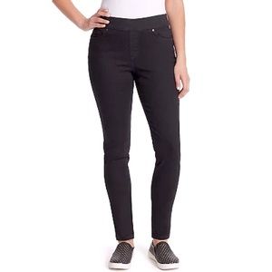 Gloria Vanderbilt NWT Amanda 2.0 Slim Leg (Short) size 12